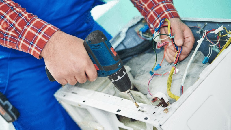 Çekmeköy Grundig Grundig çamaşır makinesi kart tamiri – Su almama arızası orijinal parça ile giderildi. - Teknik servis örneği